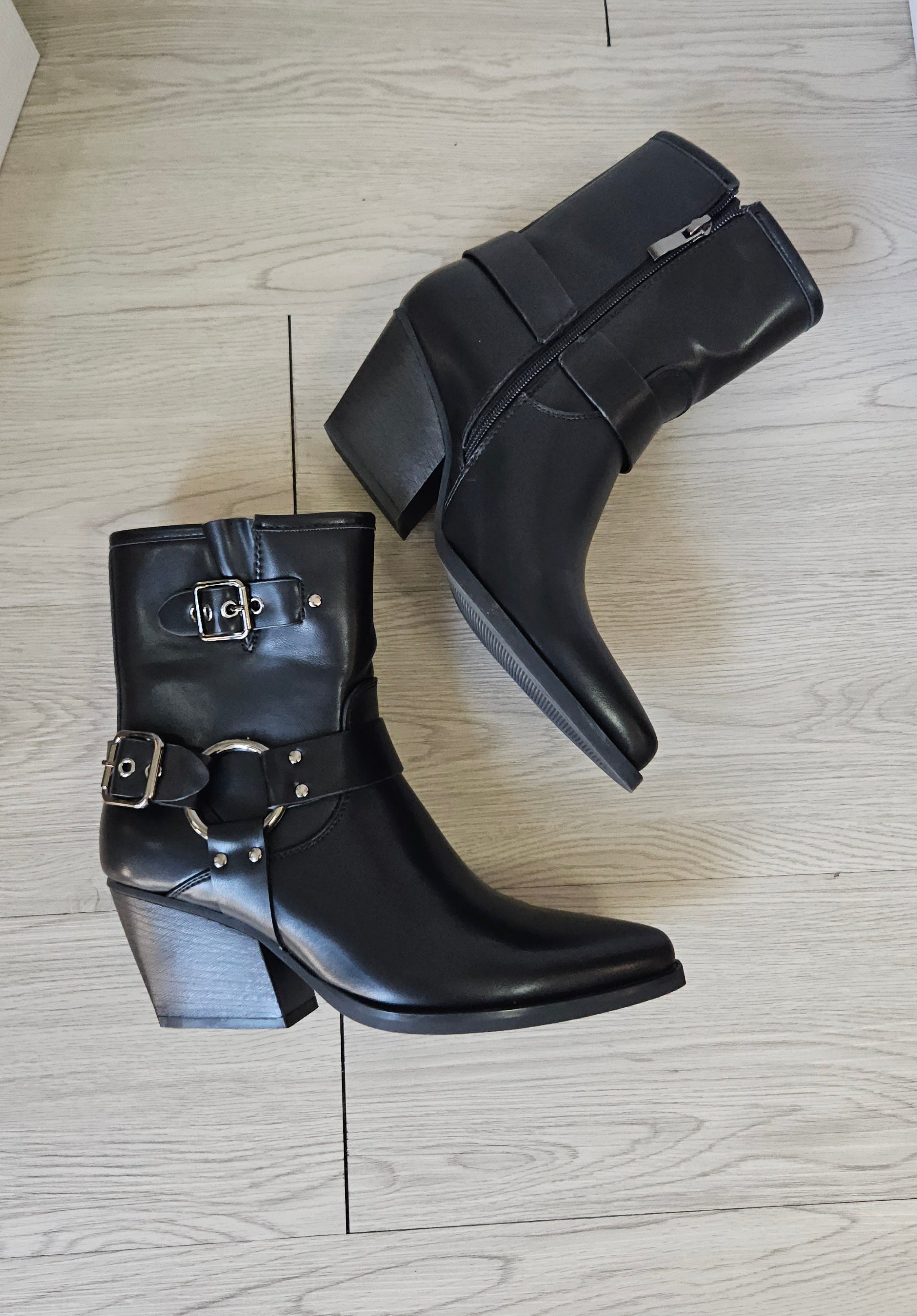 Shaila C.Shoes Store